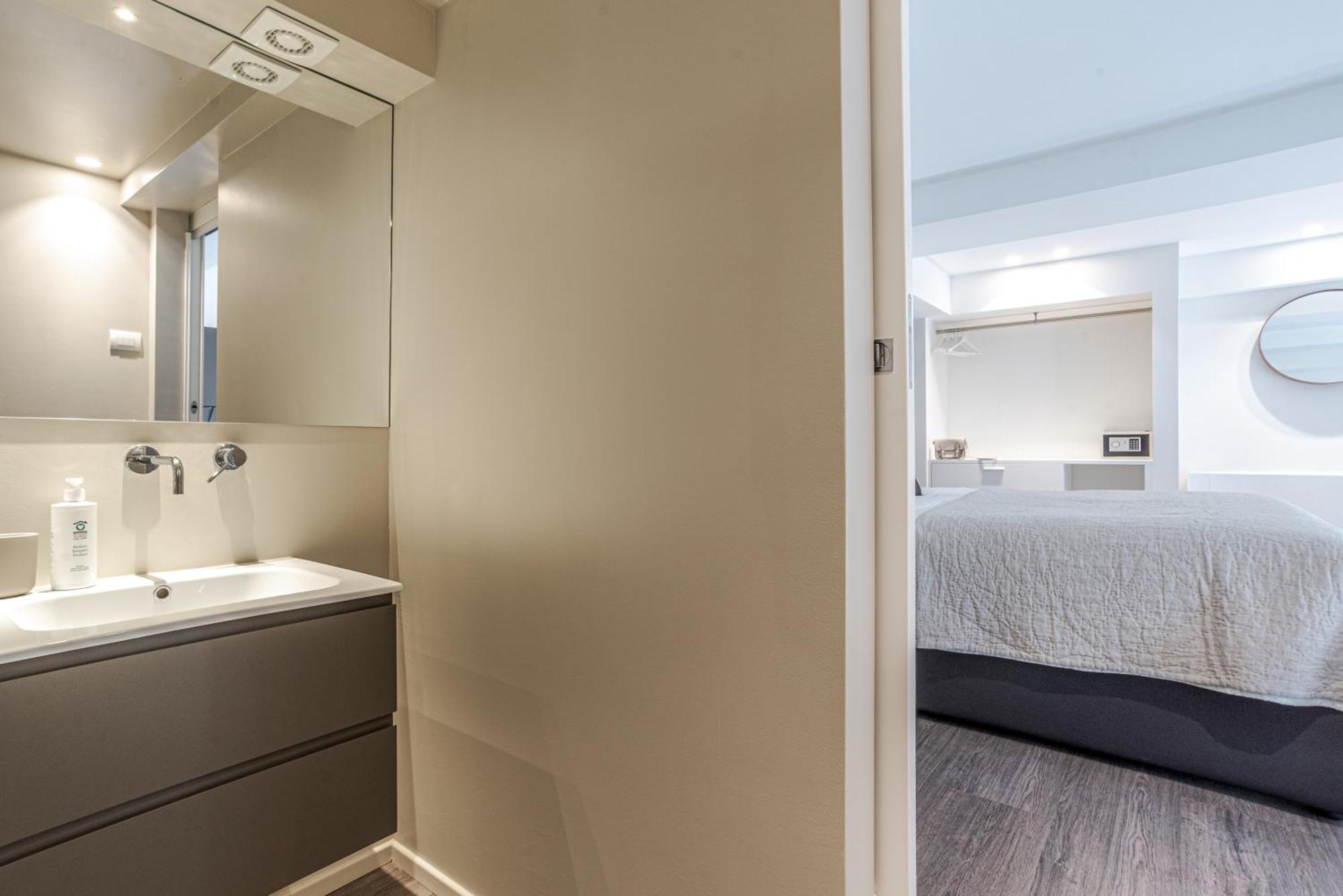 Suite Brunate - By Myhomeincomo Eksteriør bilde