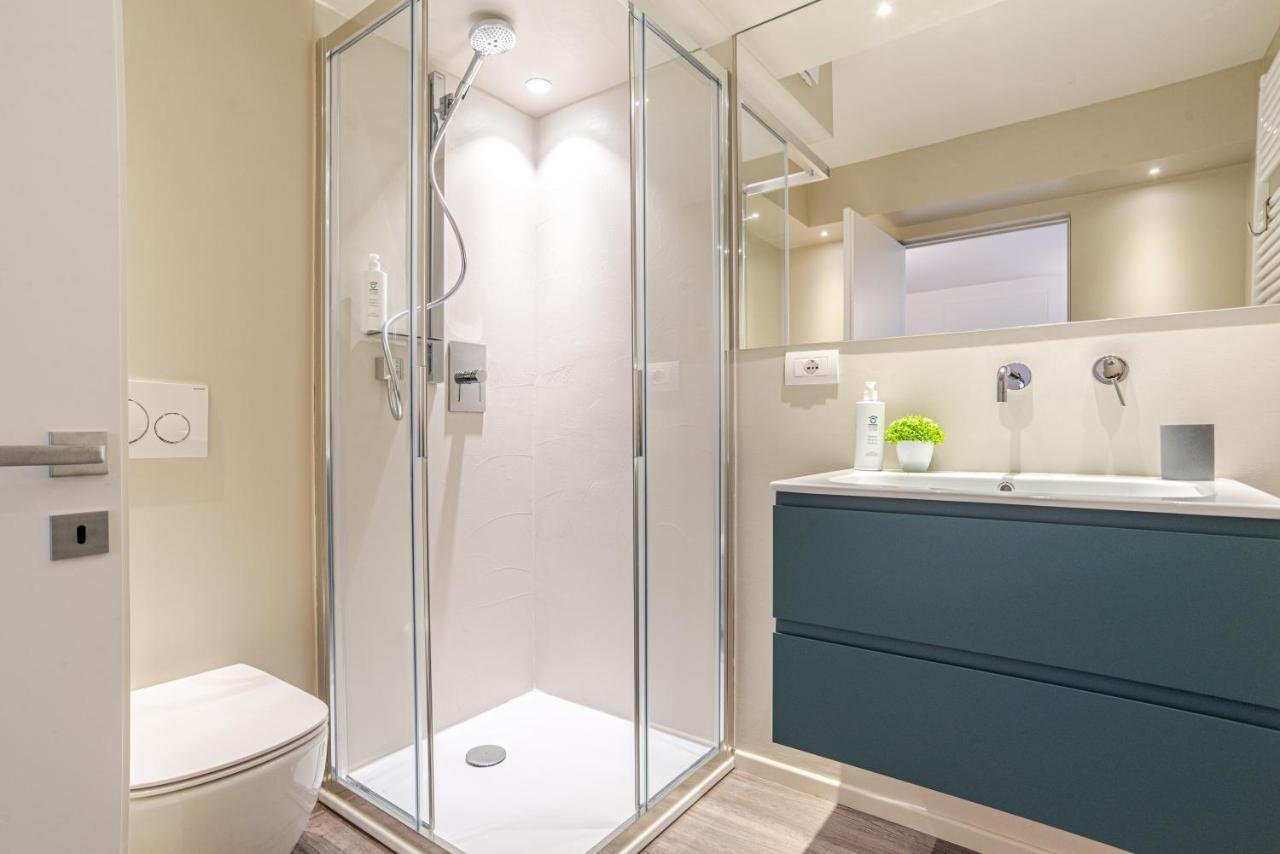 Suite Brunate - By Myhomeincomo Eksteriør bilde